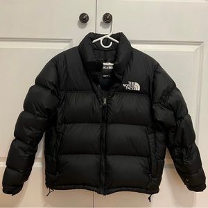 The north face puffer jacket size M like new